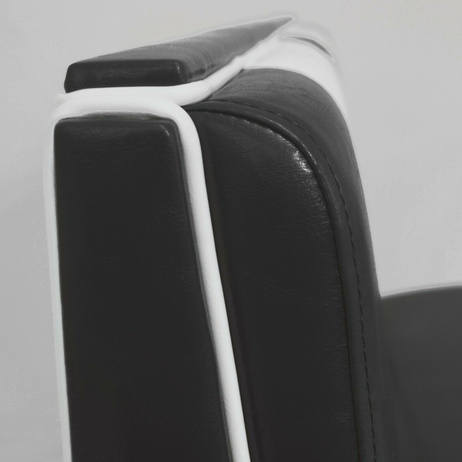 American Diner Set II Omaha Schwarz matt - weißer Tisch